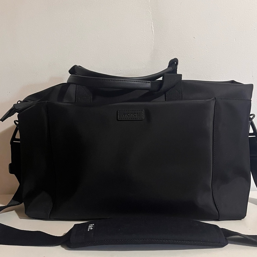 Monos travel Bag Wide 19”
Length 10”
Depth 8”